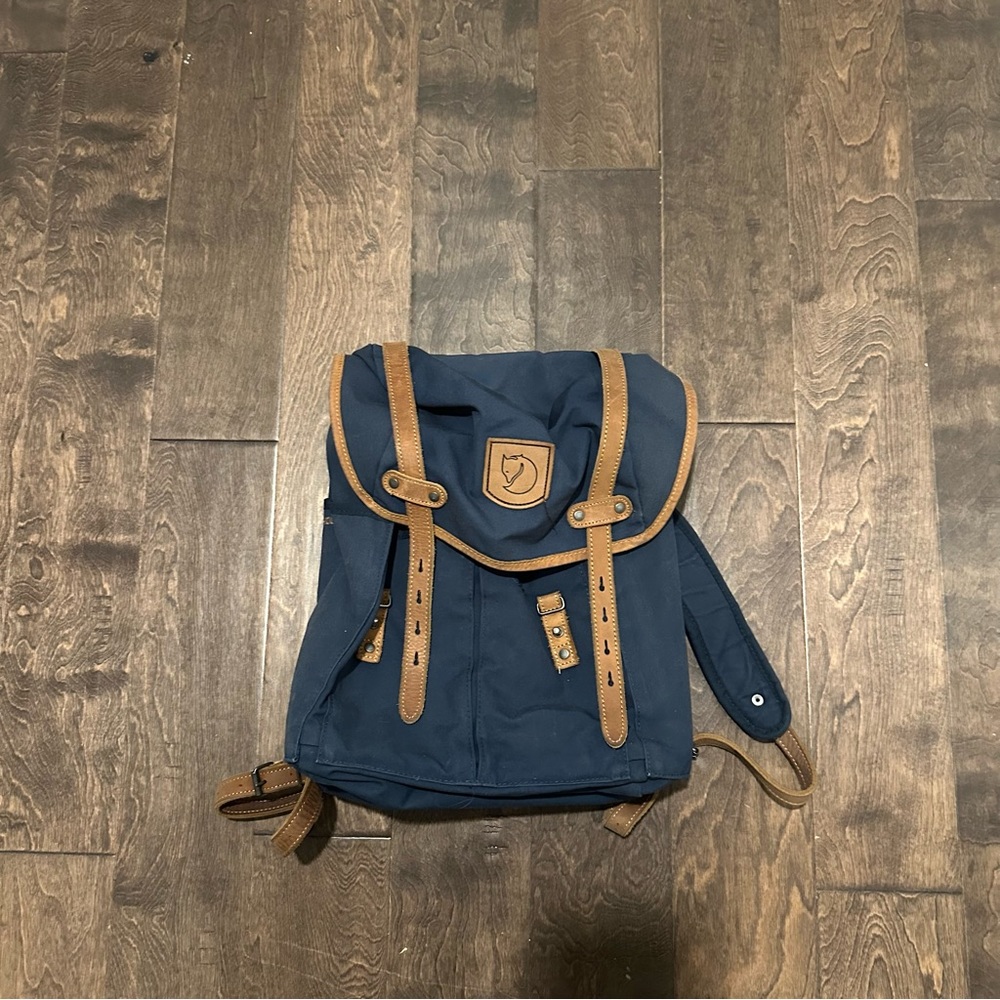 Fjallraven Rucksack No.21 Medium Backpack
